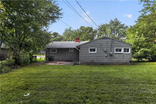 11403 Winchester Avenue, Kansas City, MO 64134
