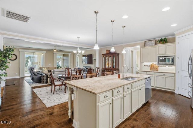 1324 Pulitzer Lane, Durham, NC 27703