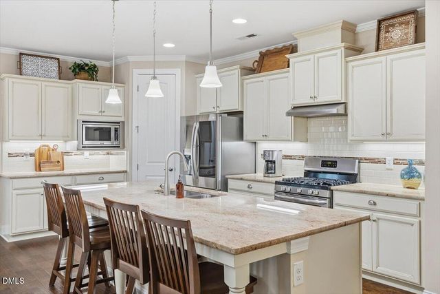 1324 Pulitzer Lane, Durham, NC 27703