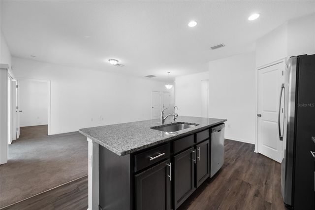 2918 LINDELL AVENUE, Tampa, FL 33610