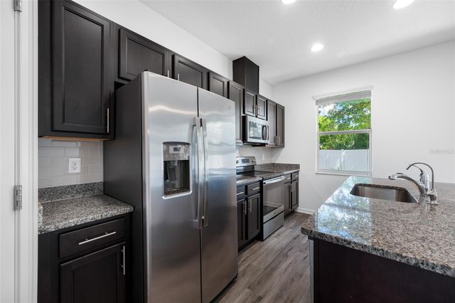 2918 LINDELL AVENUE, Tampa, FL 33610