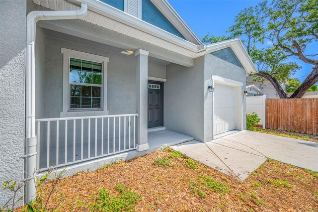 2918 LINDELL AVENUE, Tampa, FL 33610