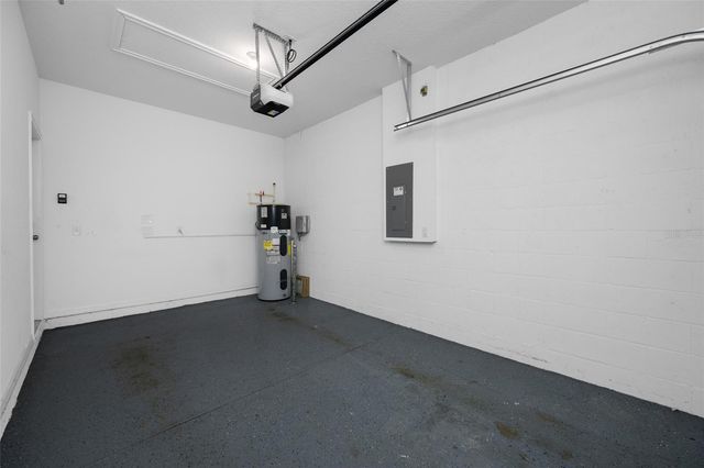 2918 LINDELL AVENUE, Tampa, FL 33610