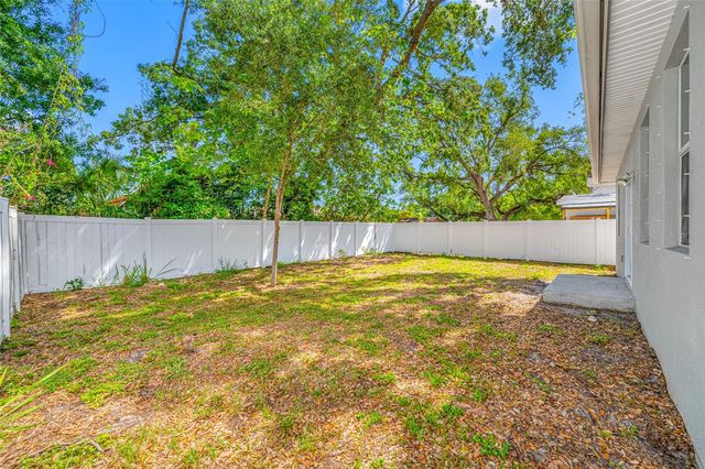 2918 LINDELL AVENUE, Tampa, FL 33610