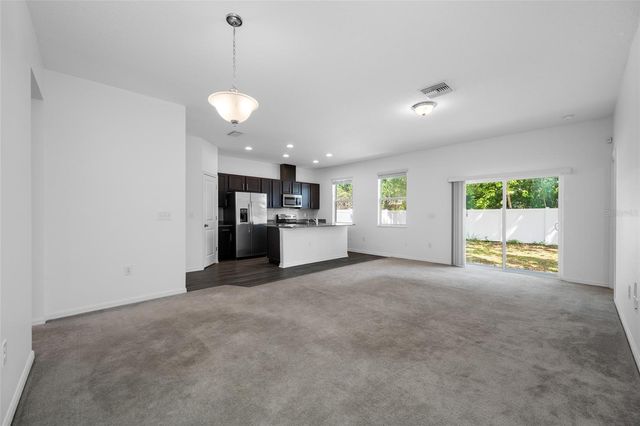 2918 LINDELL AVENUE, Tampa, FL 33610