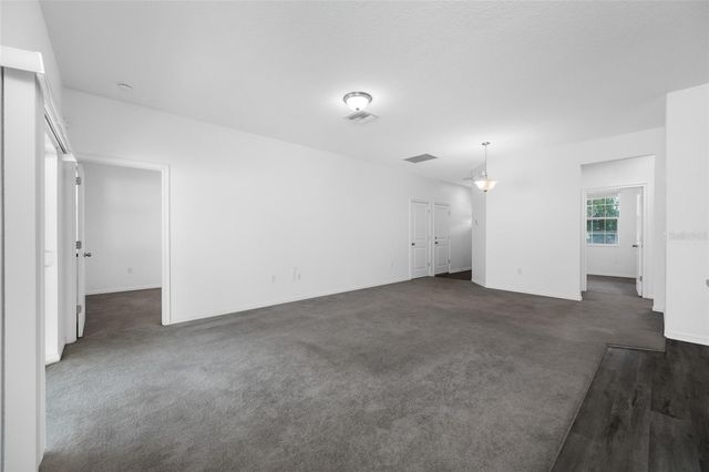 2918 LINDELL AVENUE, Tampa, FL 33610