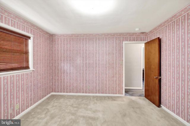 523 BEAN BLOSSOM DR, Lancaster, PA 17603