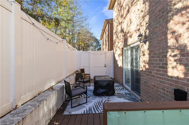 1017 Draketail LN, Virginia Beach, VA 23451