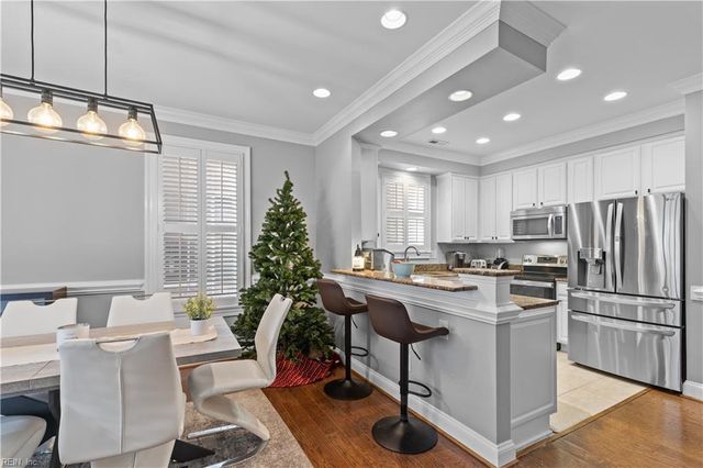 1017 Draketail LN, Virginia Beach, VA 23451