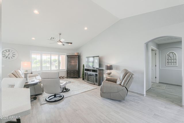 2353 E SANTIAGO Trail, Casa Grande, AZ 85194