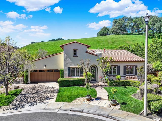 3413 Black Mountain Ct, Fairfield, CA 94534
