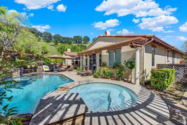 3413 Black Mountain Ct, Fairfield, CA 94534