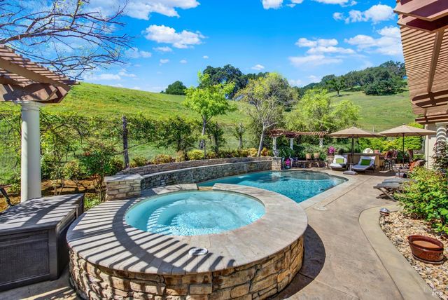 3413 Black Mountain Ct, Fairfield, CA 94534