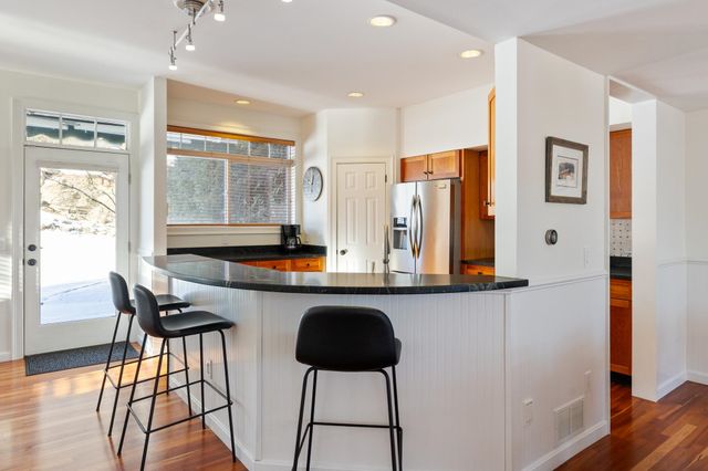 237 Park Road, South Burlington, VT 05403