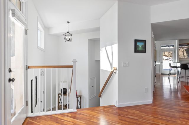 237 Park Road, South Burlington, VT 05403