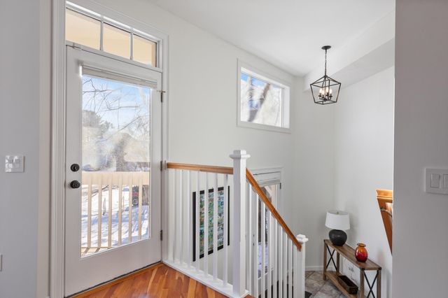 237 Park Road, South Burlington, VT 05403