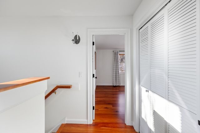 237 Park Road, South Burlington, VT 05403