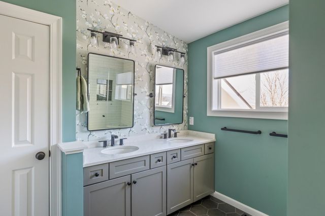 237 Park Road, South Burlington, VT 05403