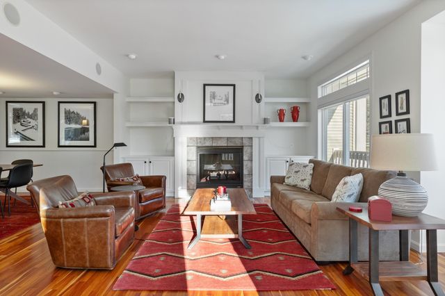 237 Park Road, South Burlington, VT 05403