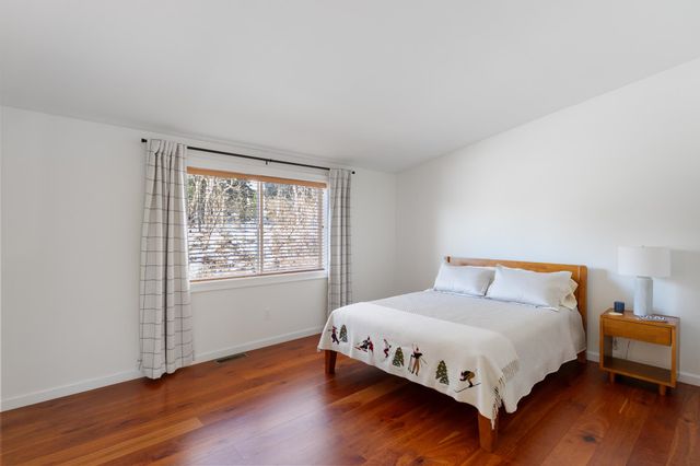 237 Park Road, South Burlington, VT 05403