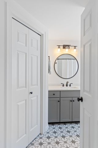 237 Park Road, South Burlington, VT 05403