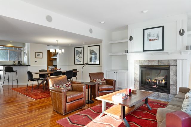 237 Park Road, South Burlington, VT 05403