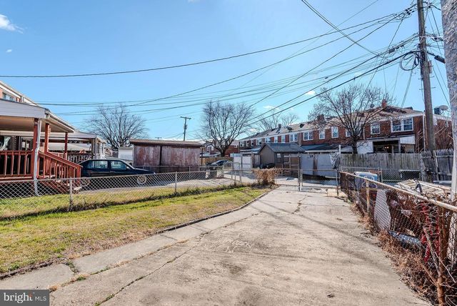 7845 SAINT PATRICIA LN, Dundalk, MD 21222