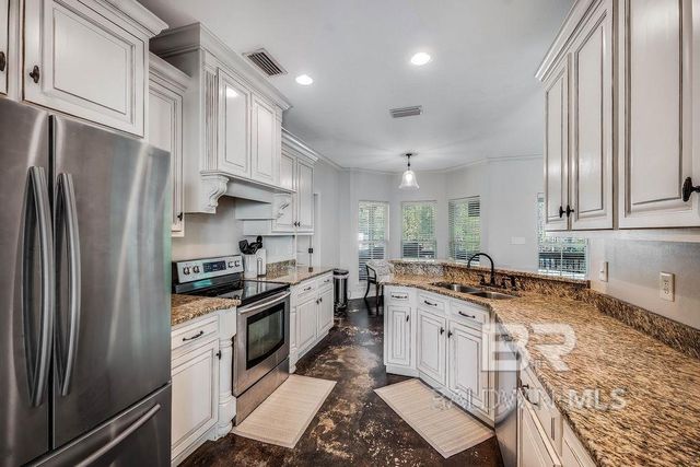 4686 Pine Avenue, Saraland, AL 36571