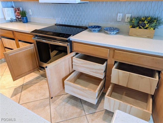 2623 Somerville LOOP 508, Cape Coral, FL 33991