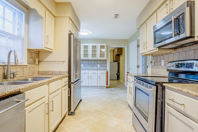 1709 Ashwood Court, Columbus, GA 31904