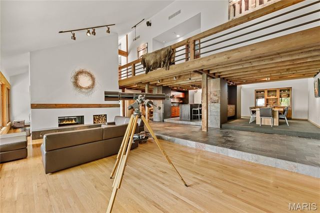 1602 Wolf Trail Road, Wildwood, MO 63021