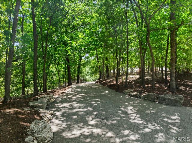1602 Wolf Trail Road, Wildwood, MO 63021