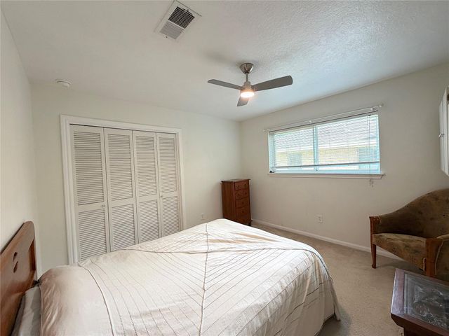 1402 Trailwood Village Drive, Houston, TX 77339