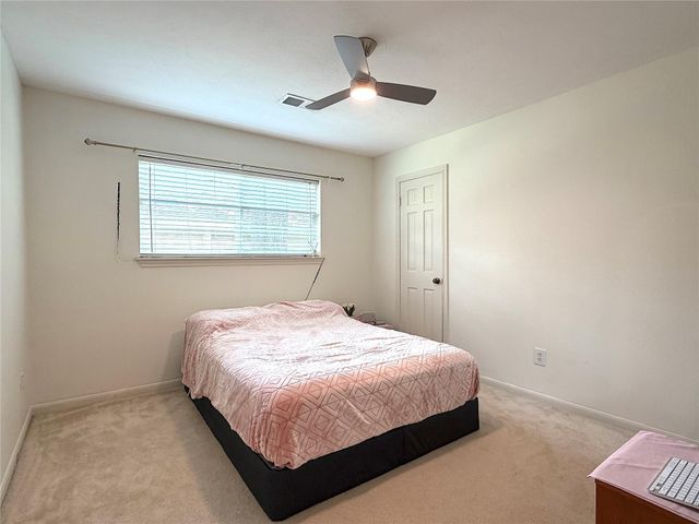 1402 Trailwood Village Drive, Houston, TX 77339