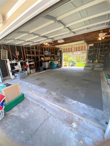 1402 Trailwood Village Drive, Houston, TX 77339
