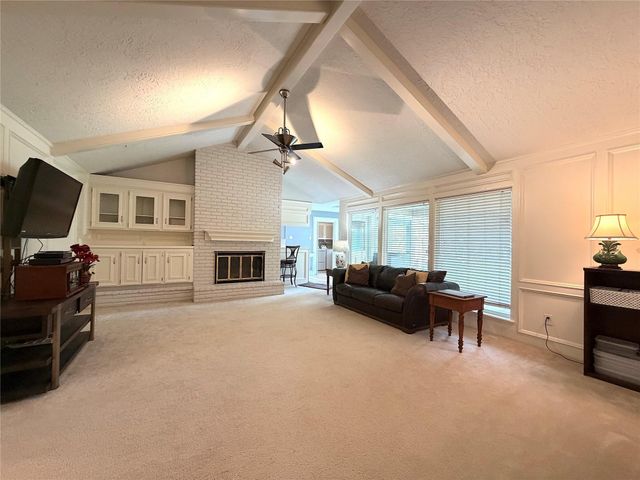 1402 Trailwood Village Drive, Houston, TX 77339