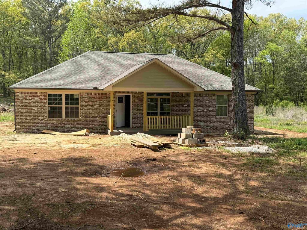 11721 Cowford Road, Athens, AL 35611