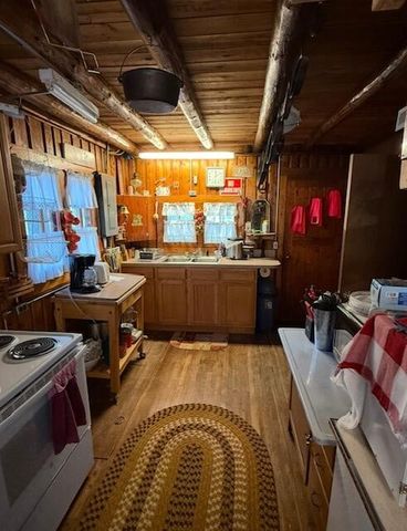 2106 Baynes, Oscoda, MI 48750