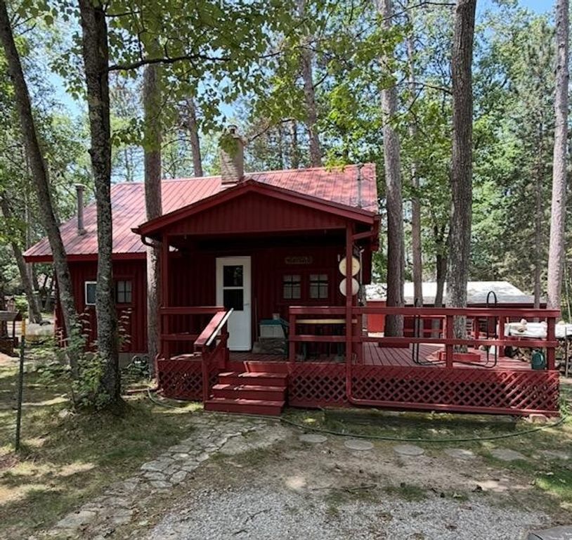 2106 Baynes, Oscoda, MI 48750