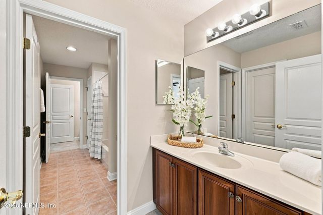 7751 BLACKSTONE RIVER Drive, Jacksonville, FL 32256