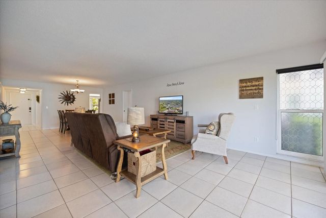 6939 W COUNTRY CLUB DRIVE N 156, Sarasota, FL 34243