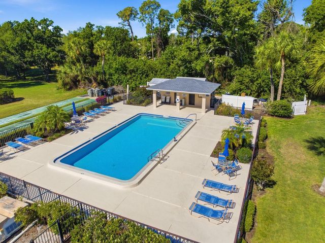 6939 W COUNTRY CLUB DRIVE N 156, Sarasota, FL 34243