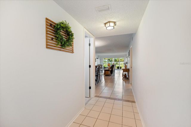 6939 W COUNTRY CLUB DRIVE N 156, Sarasota, FL 34243