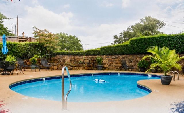 1412 UNIT 13A AIRPORT RD, Hot Springs, AR 71913