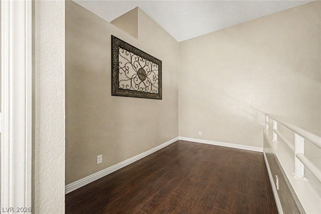 2753 Lodestone Drive, Las Vegas, NV 89117