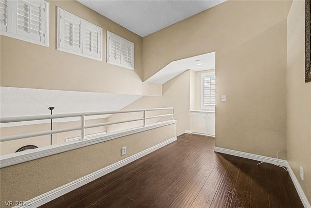 2753 Lodestone Drive, Las Vegas, NV 89117