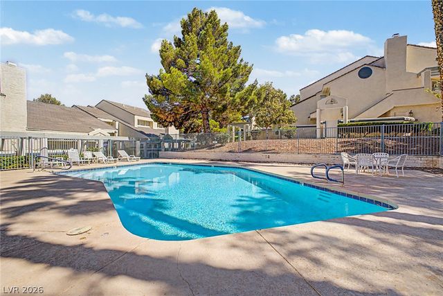 2753 Lodestone Drive, Las Vegas, NV 89117