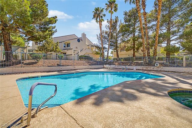 2753 Lodestone Drive, Las Vegas, NV 89117
