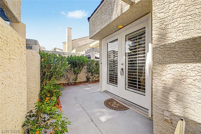 2753 Lodestone Drive, Las Vegas, NV 89117