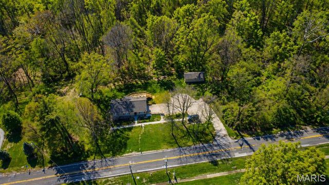12902 Dorsett Road, Maryland Heights, MO 63043
